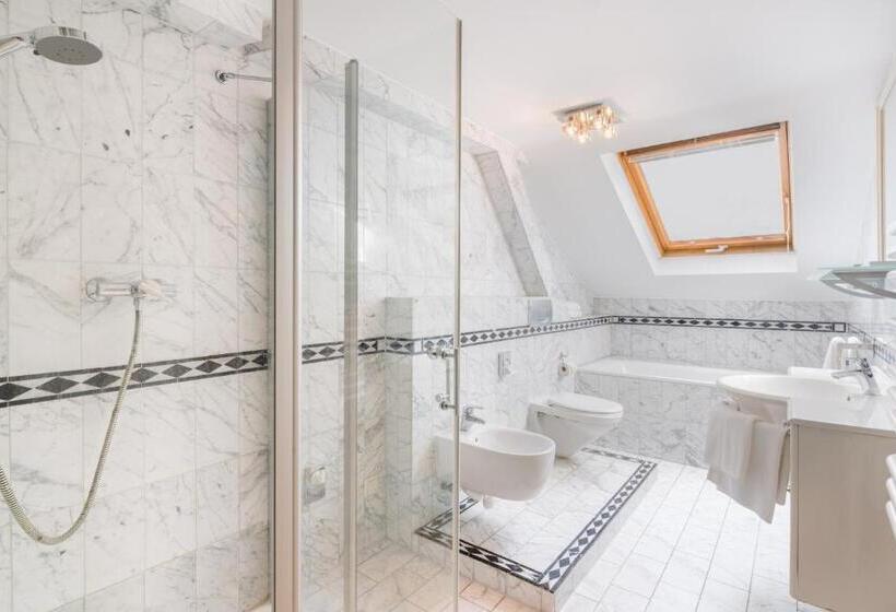 침실 1개 아파트, Aurora