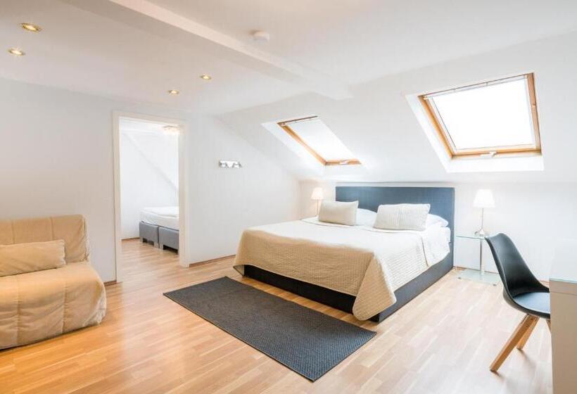 침실 1개 아파트, Aurora