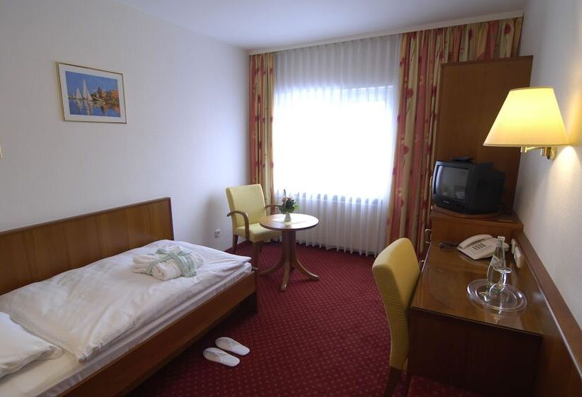 Quarto Estandar Individual, Nothnagel