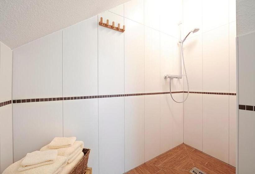 标准间, Elbhof Harnisch