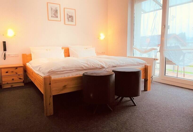 غرفة قياسية, Orthwein Kostenfreie Parkplatze