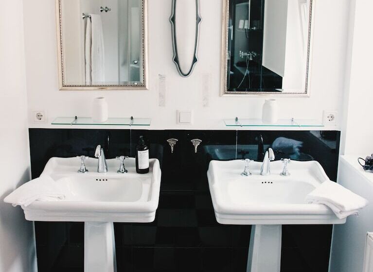 غرفة قياسية, Palmenbad