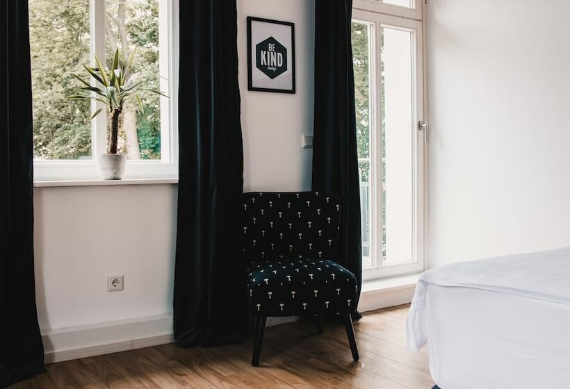 غرفة قياسية, Palmenbad