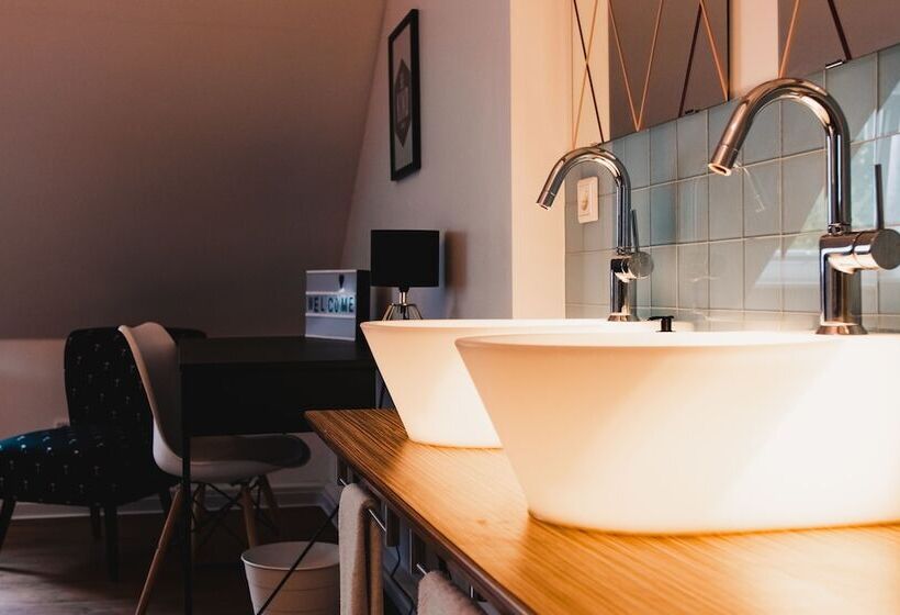 غرفة قياسية فردية, Palmenbad