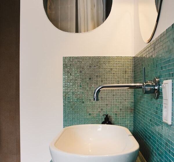 غرفة قياسية, Palmenbad