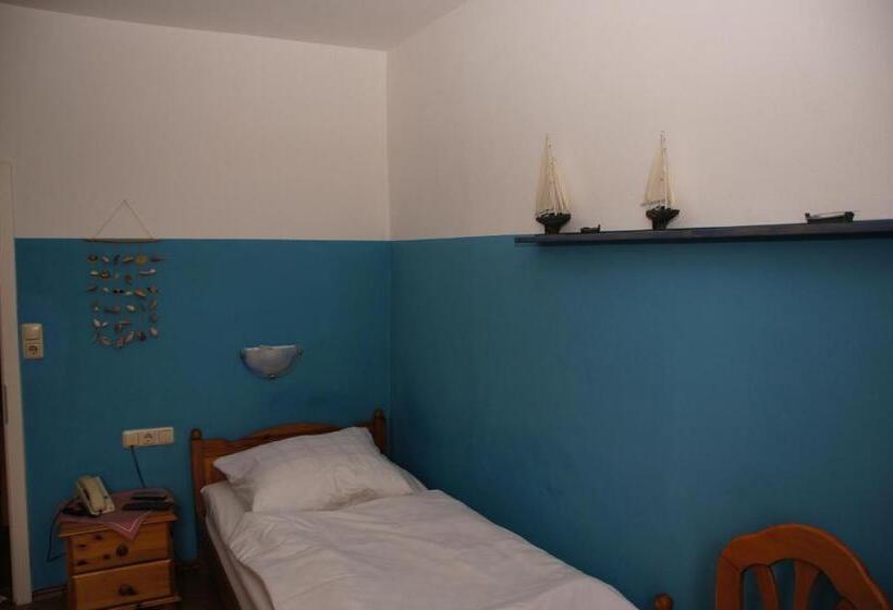 Номер Стандарт Индивидуальный Совместная Ванная, Paseo