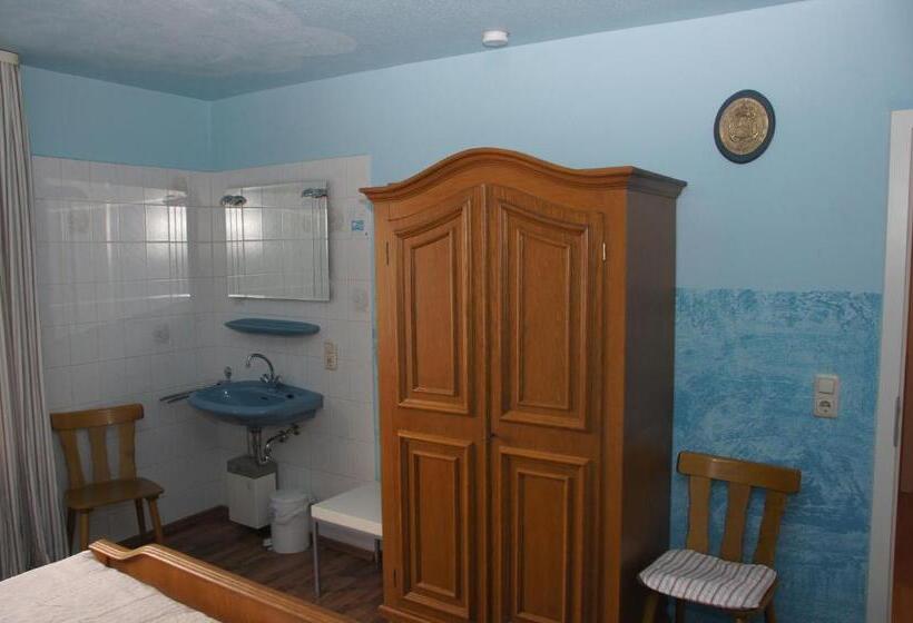 Номер Стандарт Совместная Ванная, Paseo