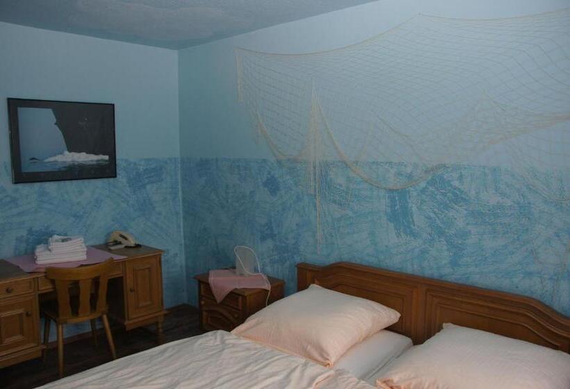 Номер Стандарт Совместная Ванная, Paseo