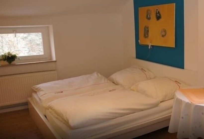 Номер Стандарт Трехместный, Paseo