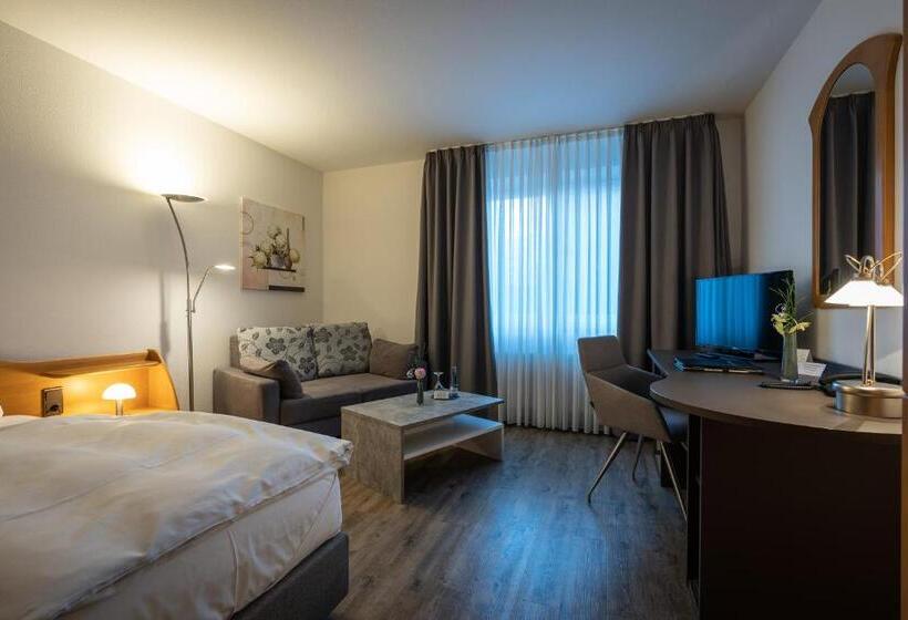 Quarto Estandar Individual, Pfalzer Hof