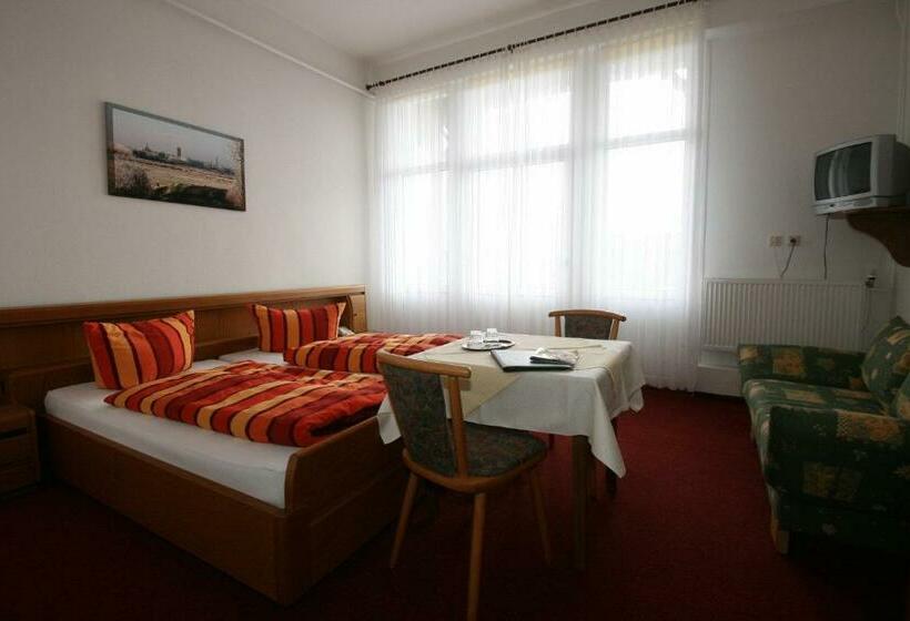 Номер Стандарт, Rummeni