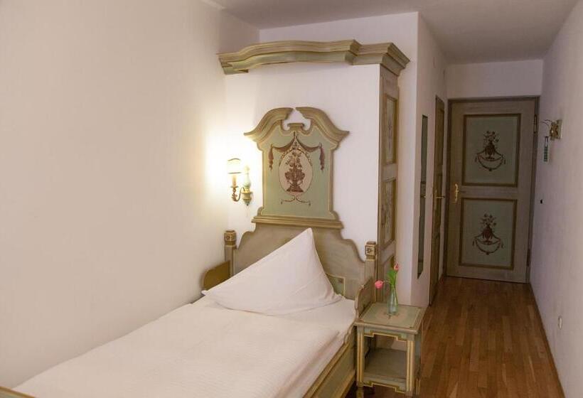 标准单人间, Wilder Mann