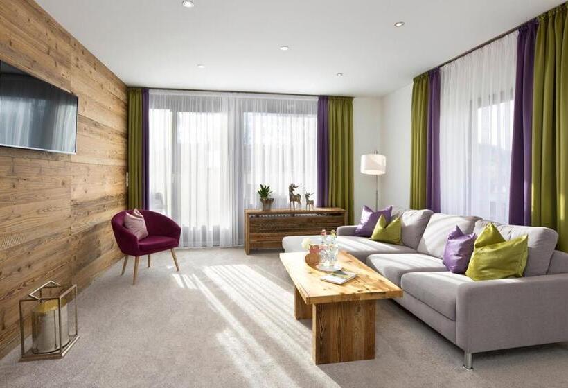 Люкс Повышенной Комфортности, Landhotelgockelwirt