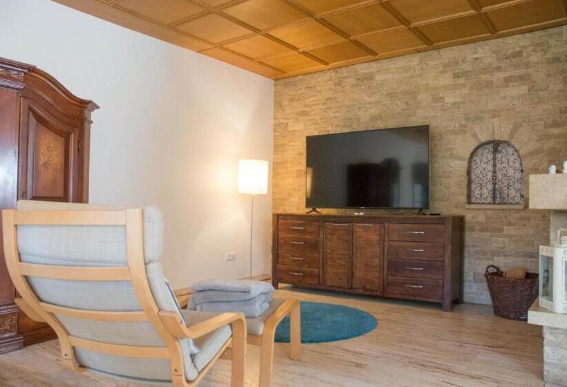 Апартаменты 2 Спальни, Landhotel Sonneneck   Breuna Im Naturpark