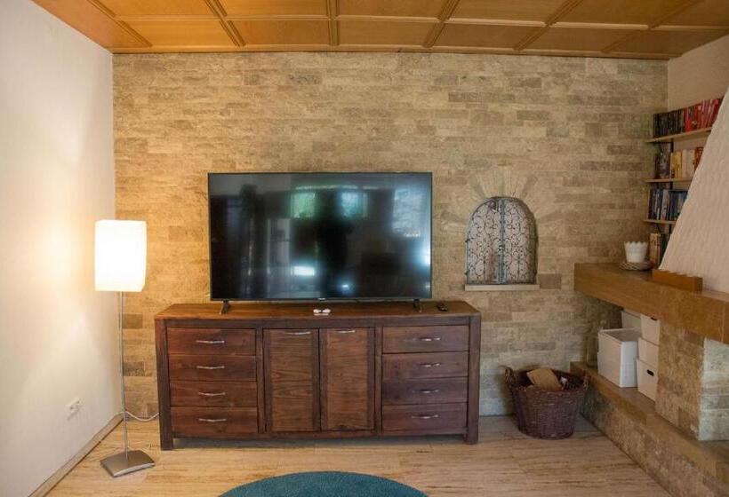 Апартаменты 2 Спальни, Landhotel Sonneneck Breuna Im Naturpark