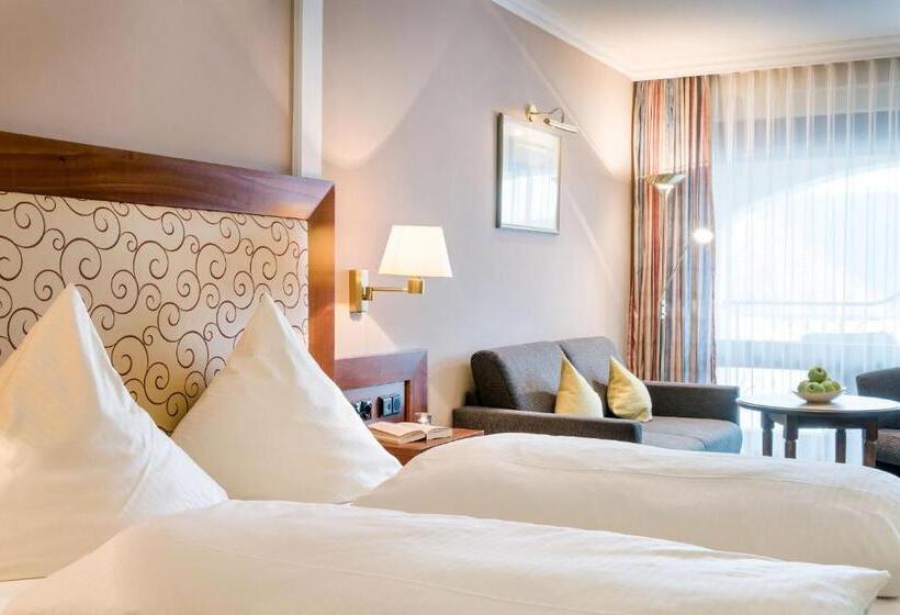 Номер Стандарт Трехместный, Posthotel Rattenberg