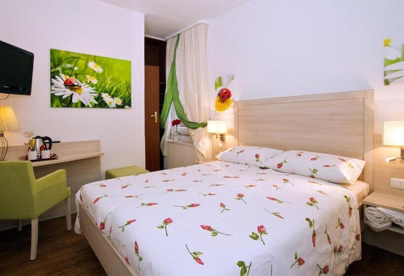 Номер Стандарт, Schifferkrug Hotel & Weinstube