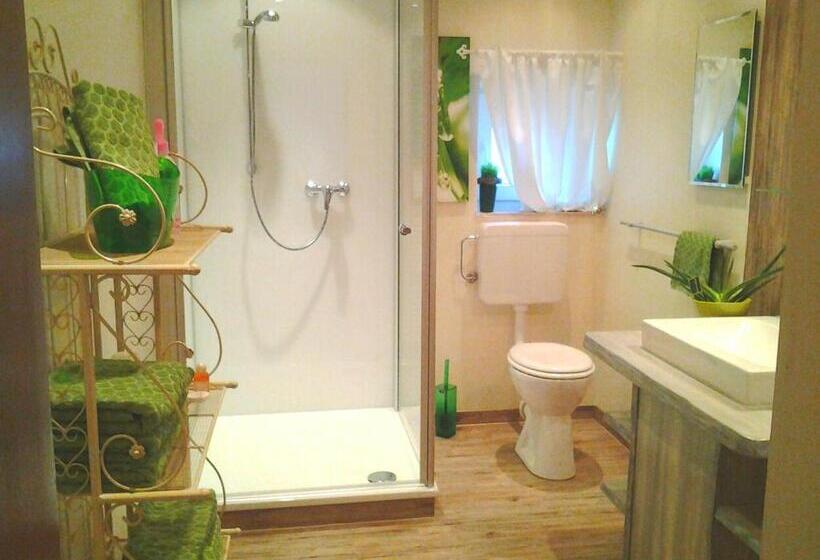 スタンダードルーム, Schifferkrug Hotel & Weinstube