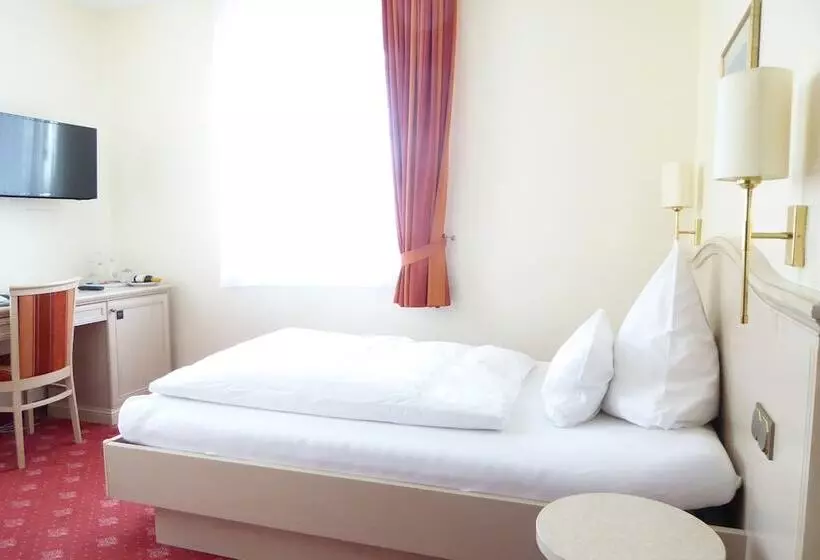 اتاق استاندارد یک نفره, Seehotel Neue Liebe