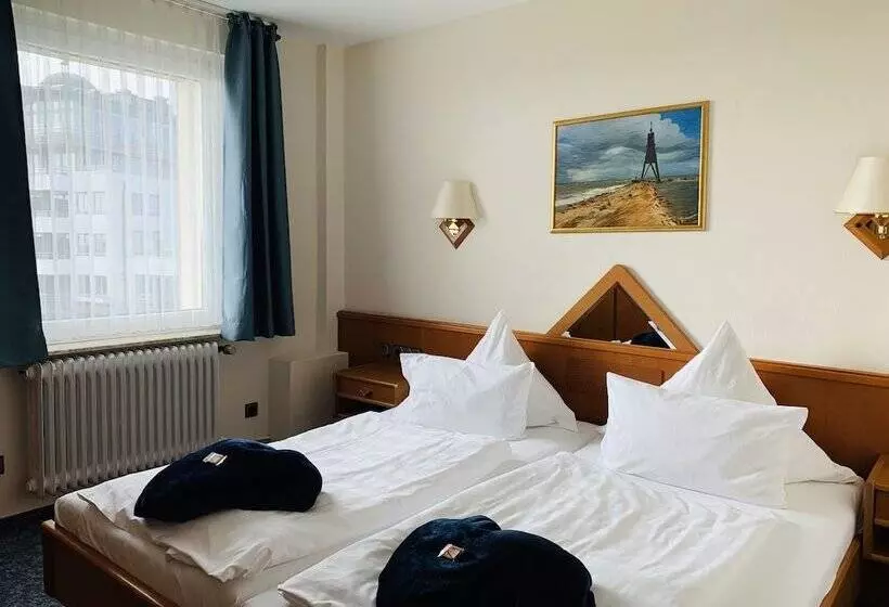اتاق استاندارد با چشم‌انداز دریا, Seehotel Neue Liebe