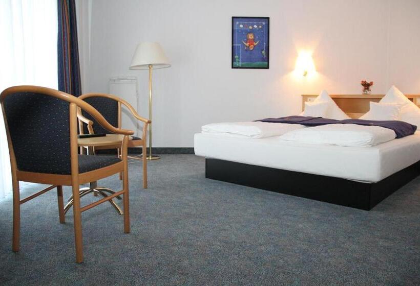 4인용 스탠다드 룸, Trip Inn Hotel Zum Riesen Hanau