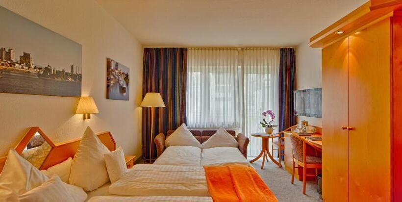 4인용 스탠다드 룸, Trip Inn Hotel Zum Riesen Hanau
