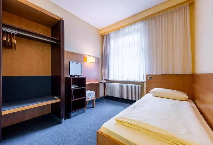اتاق استاندارد یک نفره, Kassel Ost