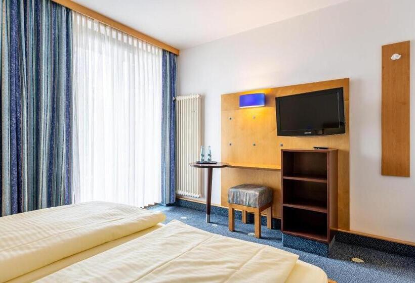 Номер Стандарт, Kassel Ost