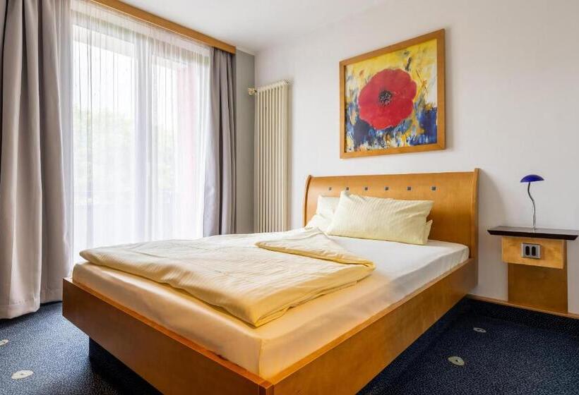 スタンダードルーム, Kassel Ost