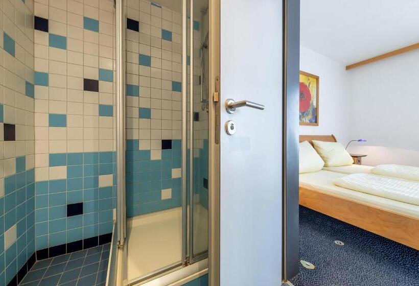 스탠다드 룸, Kassel Ost