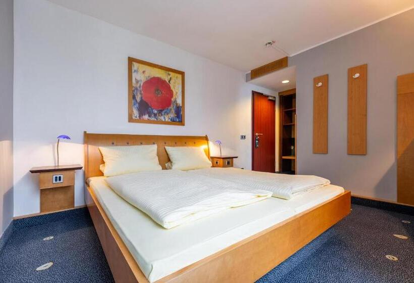 Номер Стандарт, Kassel Ost