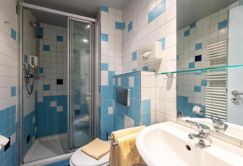 スタンダードルーム, Kassel Ost