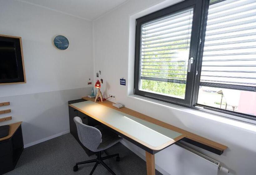 스탠다드 싱글 룸, Am Leinritt