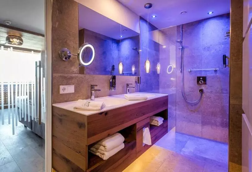 اتاق استاندارد یک نفره, Das Stemp Wellnessresort 4 Sterne Superior