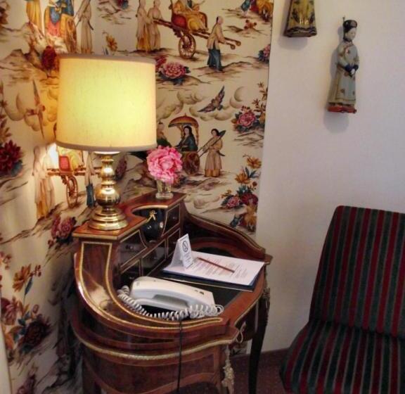 חדר סטנדרט יחיד, Der Platengarten