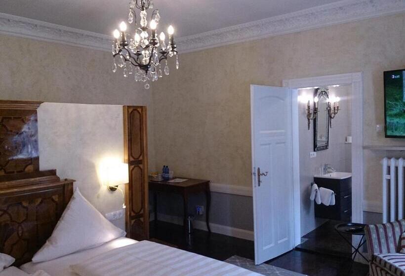 חדר סטנדרט, Der Platengarten