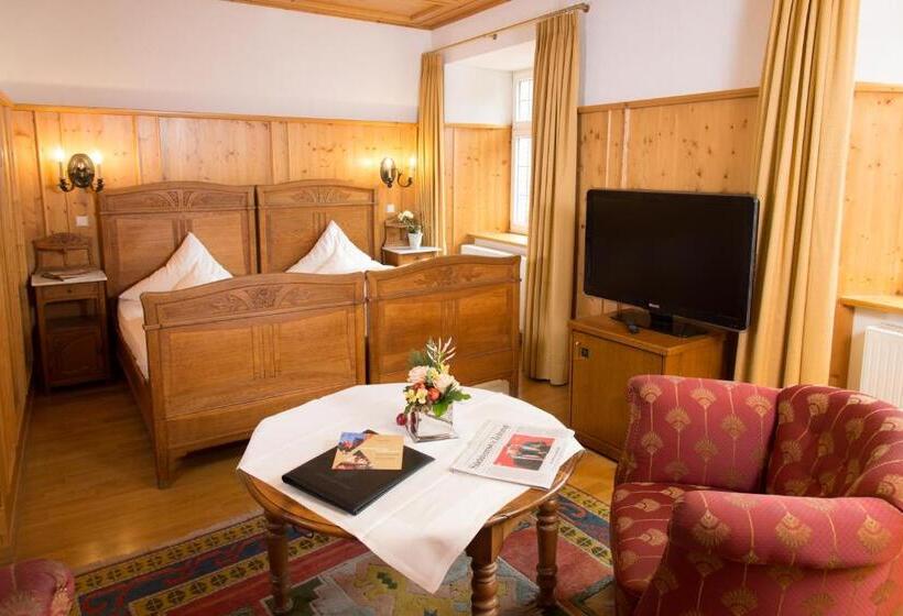 Номер Стандарт, Deutsches Haus