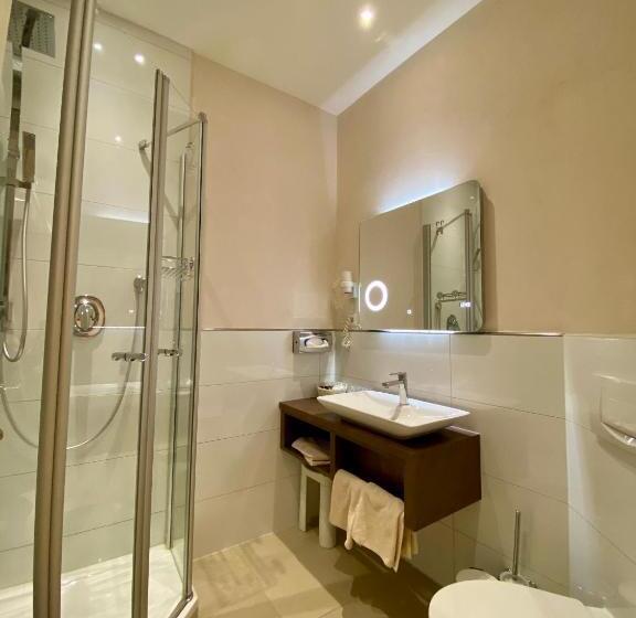 Номер Стандарт, Deutsches Haus