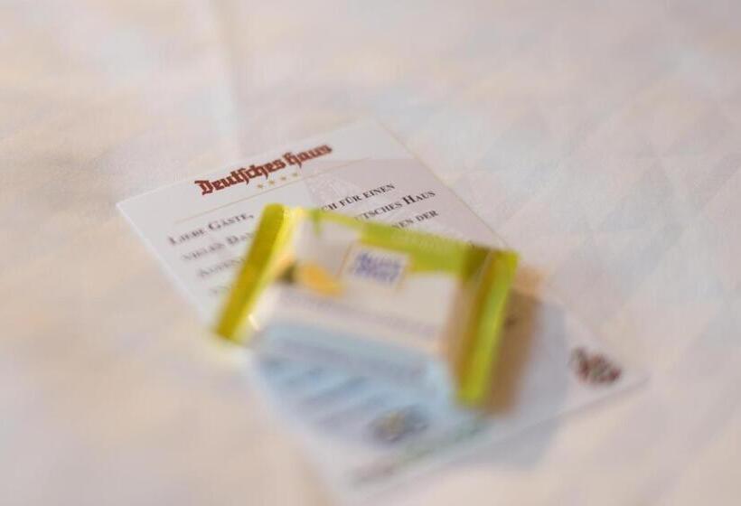 Люкс, Deutsches Haus