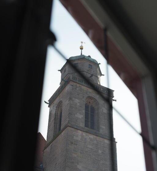 Номер Deluxe, Deutsches Haus