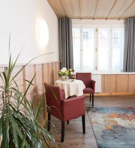デラックスルーム, Deutsches Haus