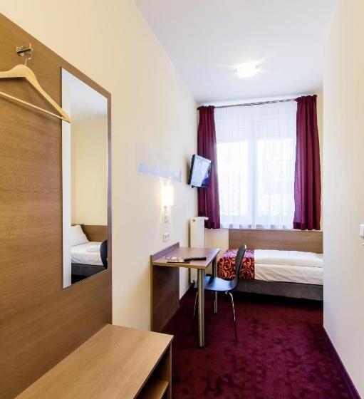 Номер Стандарт Индивидуальный, Dream Inn Hotel Regensburg Ost