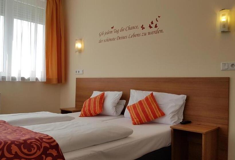 Номер Премиум, Dream Inn Hotel Regensburg Ost