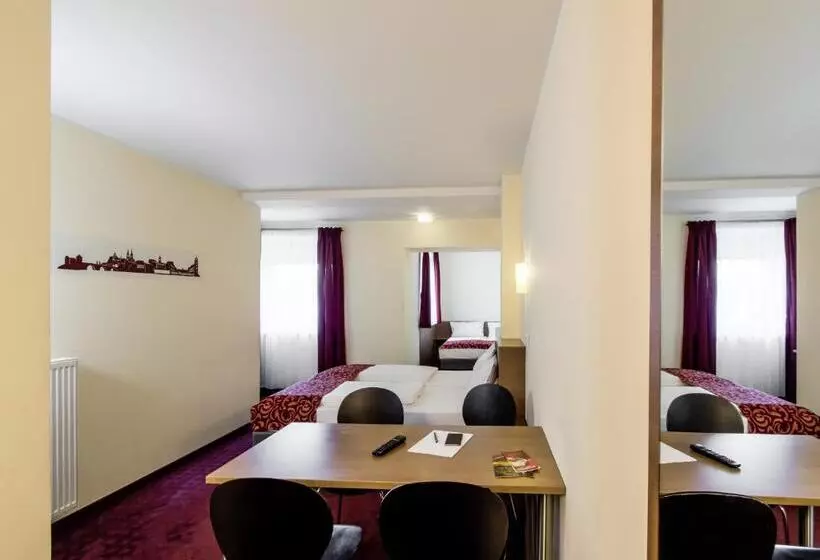 スタンダード4人部屋, Dream Inn Hotel Regensburg Ost