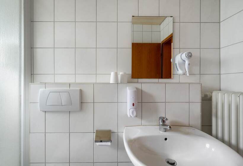 Quarto standart com varanda, Hafner