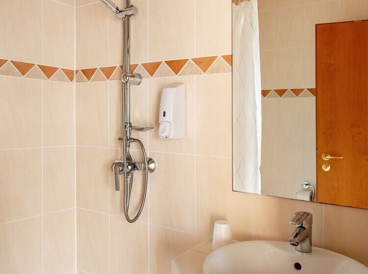 Quarto Standard Individual com Balcão, Hafner