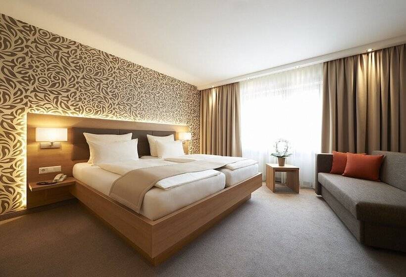 スタンダードトリプルルーム, Hanauerhof