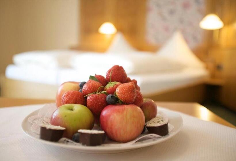 Номер Стандарт, & Restaurant Dornweiler Hof