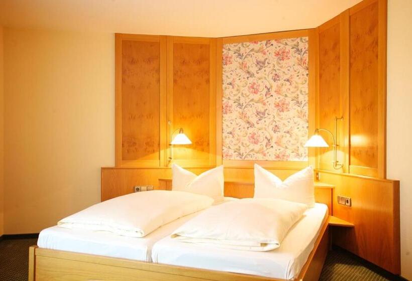 Номер Стандарт, & Restaurant Dornweiler Hof