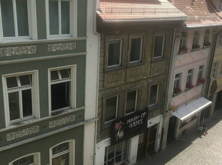 חדר סטנדרט, Sandstern